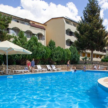 Hotel Naslada バルチク エクステリア 写真