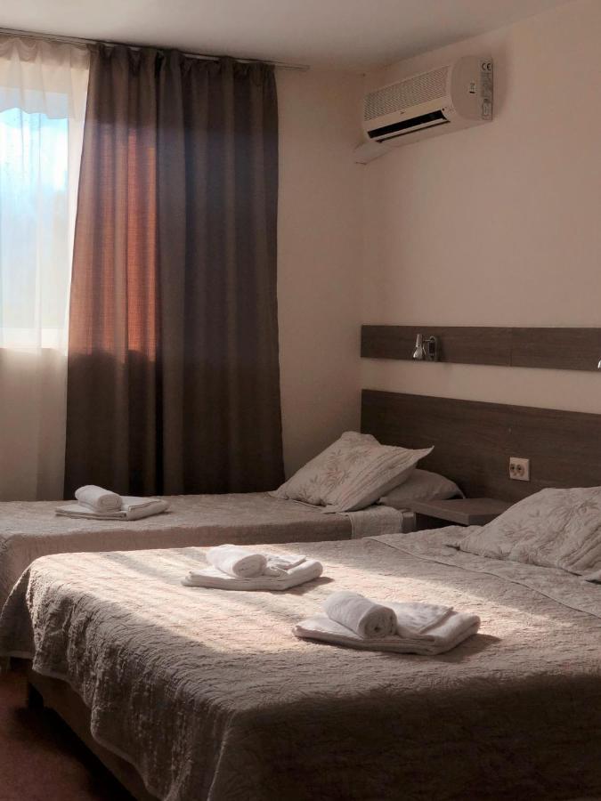Hotel Naslada バルチク エクステリア 写真