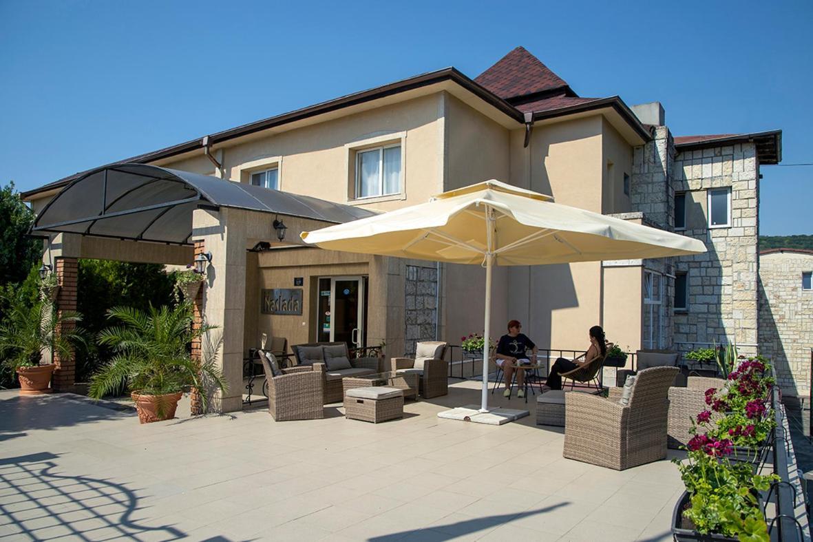 Hotel Naslada バルチク エクステリア 写真