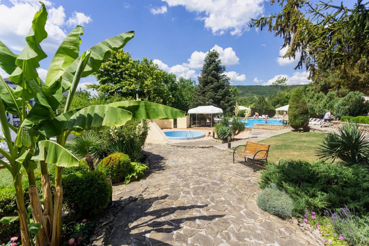 Hotel Naslada バルチク エクステリア 写真