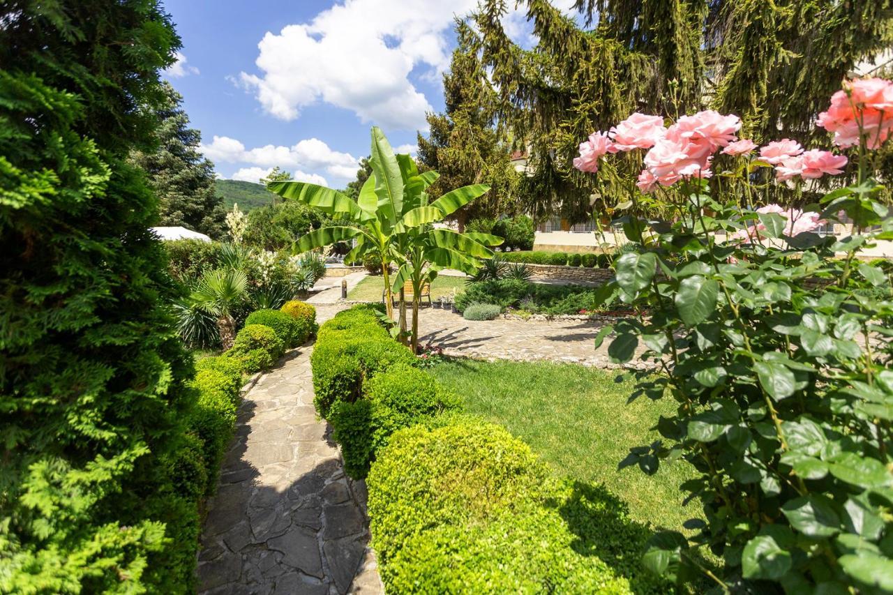 Hotel Naslada バルチク エクステリア 写真