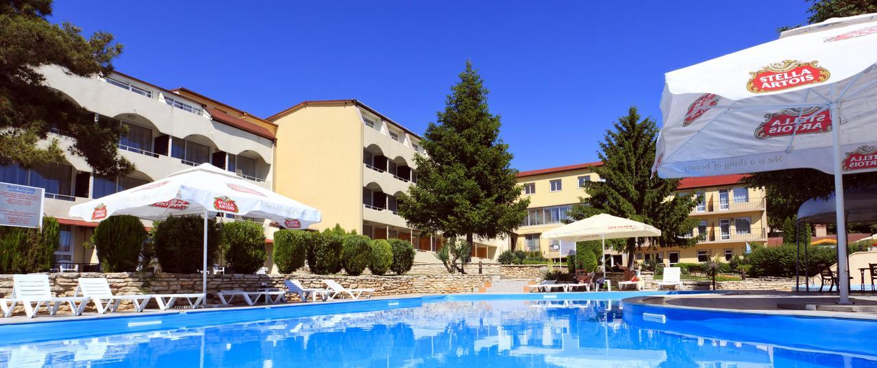 Hotel Naslada バルチク エクステリア 写真